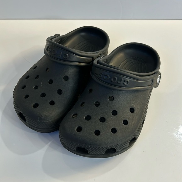 CROCS Other - Crocs Classic Clogs Black Kids Size J 1 - Excellent Condition